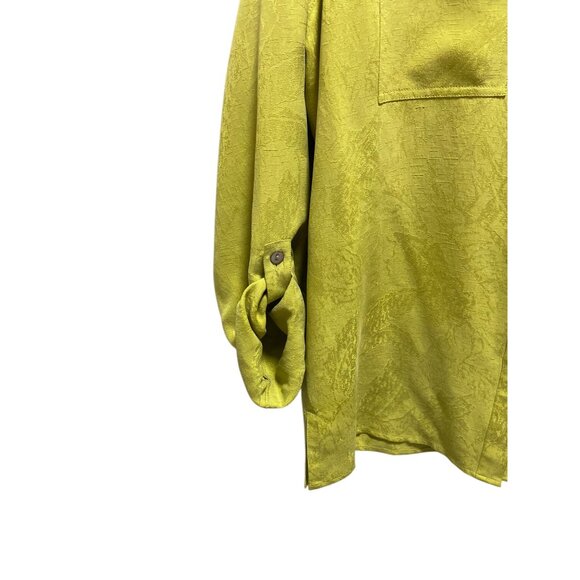 Chico’s 100% Silk Button Down Blouse Chartreuse Size 1(M) Coastal Minimalist - Picture 6 of 12